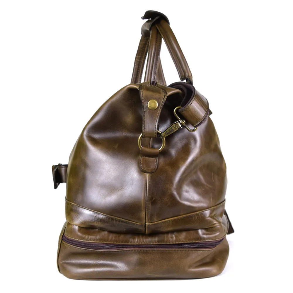 Weekender Bag with shoe compartment in Chocolate color Leather - Professional Players Favorite